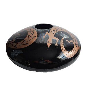 Black & Copper Native American Pottery Lizard Seed Pot Vase
